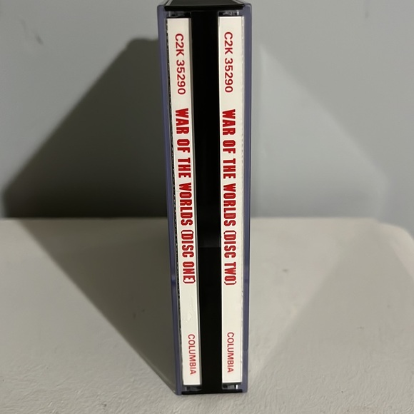 Vintage War of the Worlds Cds Set of Two Compact Disks Jeff Wayne 1970s - Picture 2 of 7